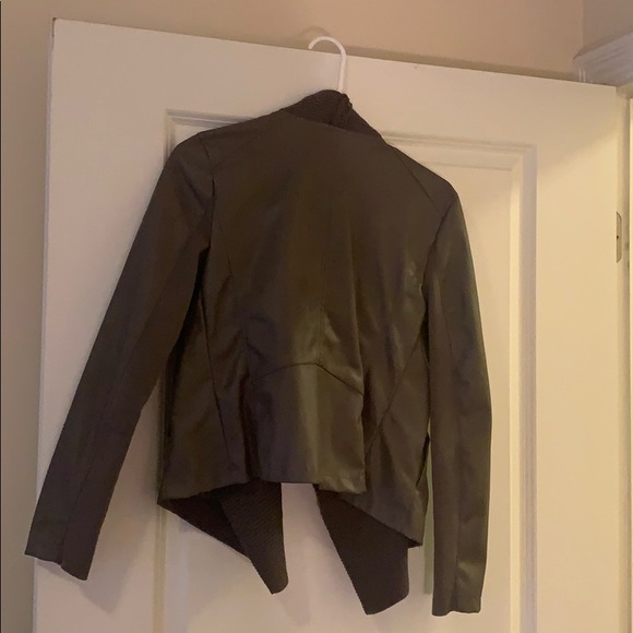 Jacket - Picture 4 of 5